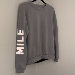 Lululemon Mile High Crew Pullover Sweatshirt Gray Reflective Cozy Everyday Style